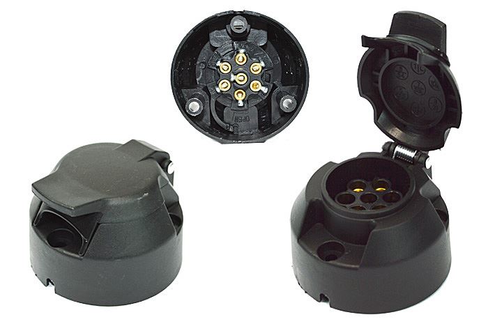 GNIAZDO 12V 7-PIN  PLASTIK